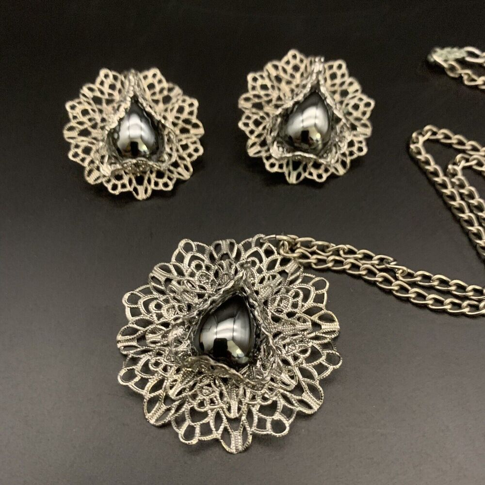 Vintage Filigree Hematite Bud Flower Necklace & Earrings Set Silver Tone
